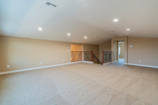 Building Photo - 28315 N Welton Pl
