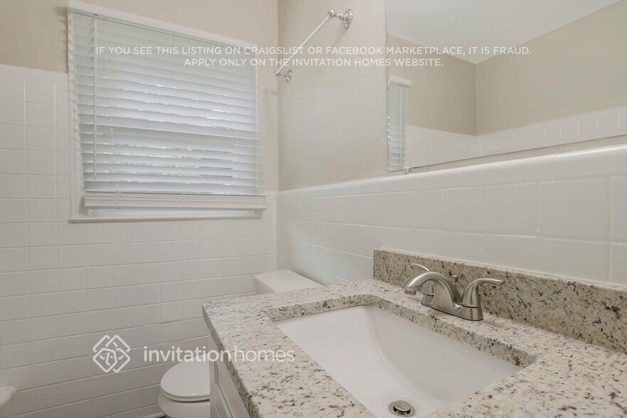 Building Photo - 2710 Ellen Way