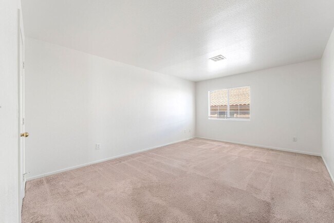 Building Photo - 505 Escoto Pl