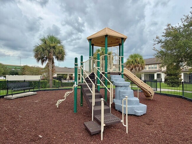 Building Photo - 1288 Pavia Dr