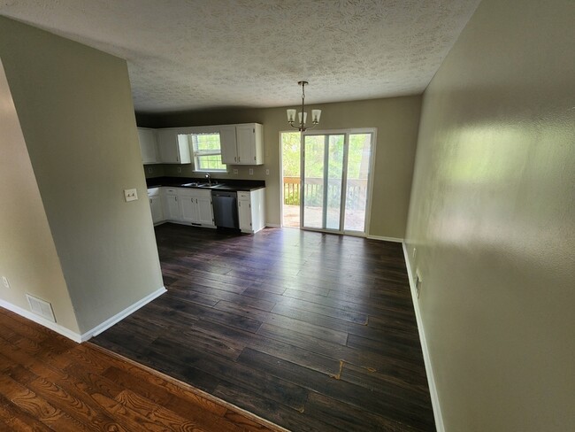 Building Photo - 5324 Coventry Ct