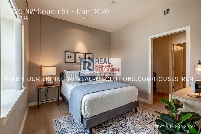 Building Photo - 1025 NW Couch St