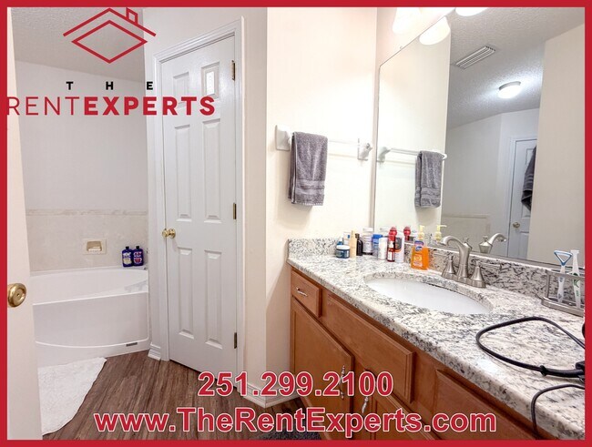 Building Photo - 8413 Oak Pointe Ct