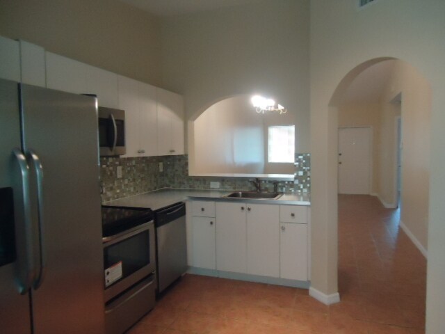 Building Photo - 1320 SE 31st Ct