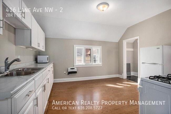 Building Photo - 416 Lane Ave NW