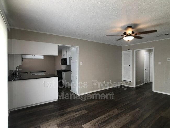 Building Photo - 6040 Blueridge Dr