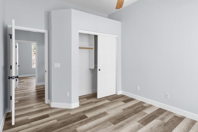 Building Photo - $2,500 Lovely Gilbert Rental Home With 2.5 Garage-3 bedrooms-2 Baths!