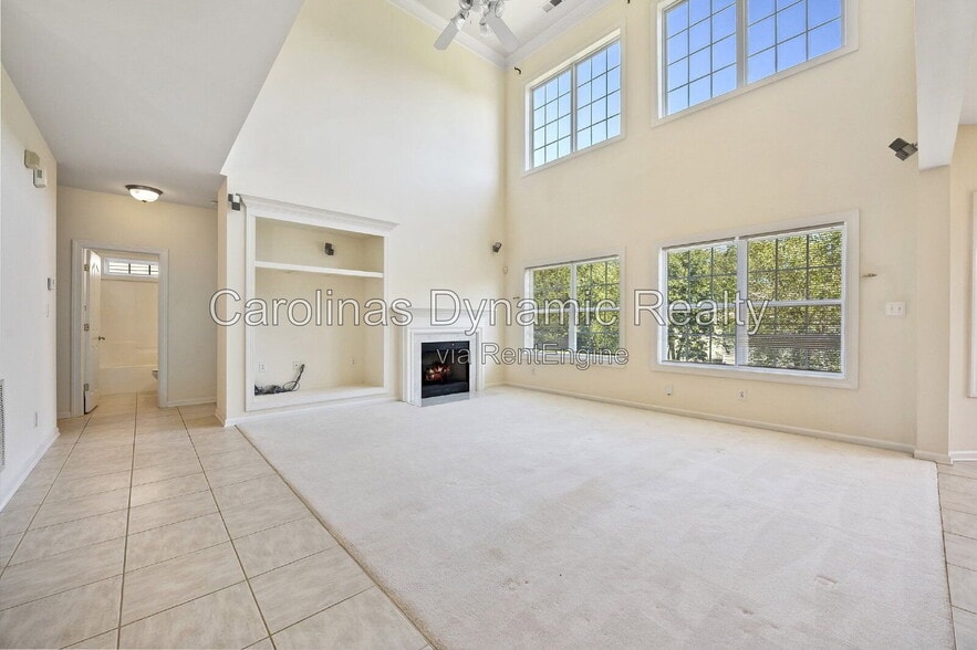 Building Photo - 12315 Chesley Dr