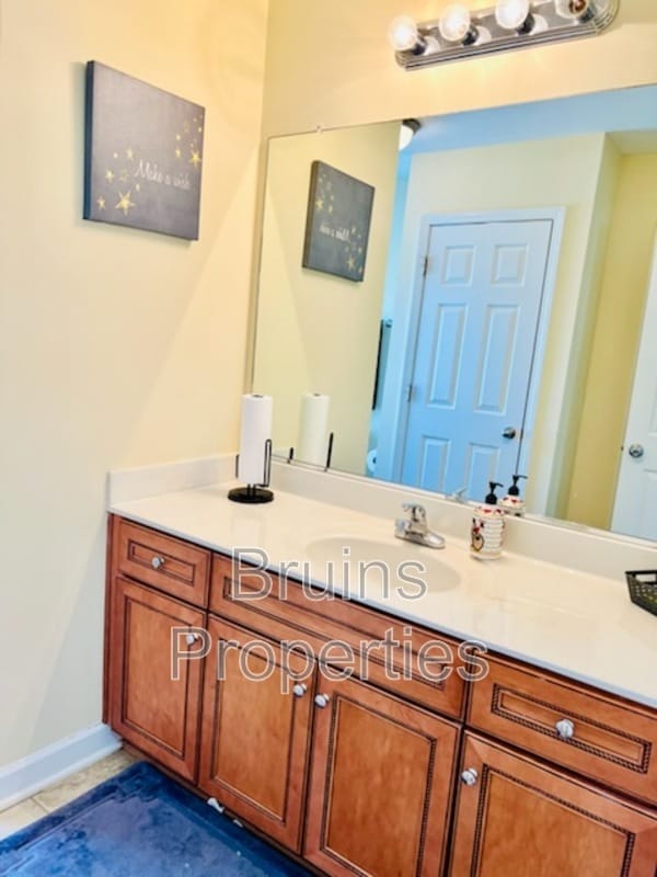 Building Photo - 2324 Alderbrook Dr