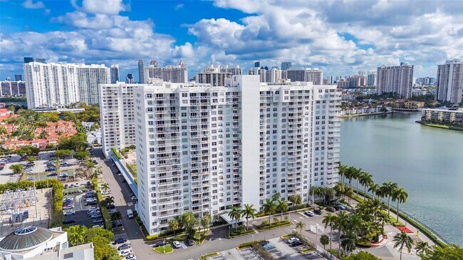 Building Photo - 2801 NE 183rd St