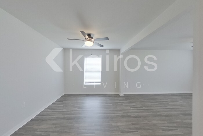 Building Photo - 1835 Nelson Rd N