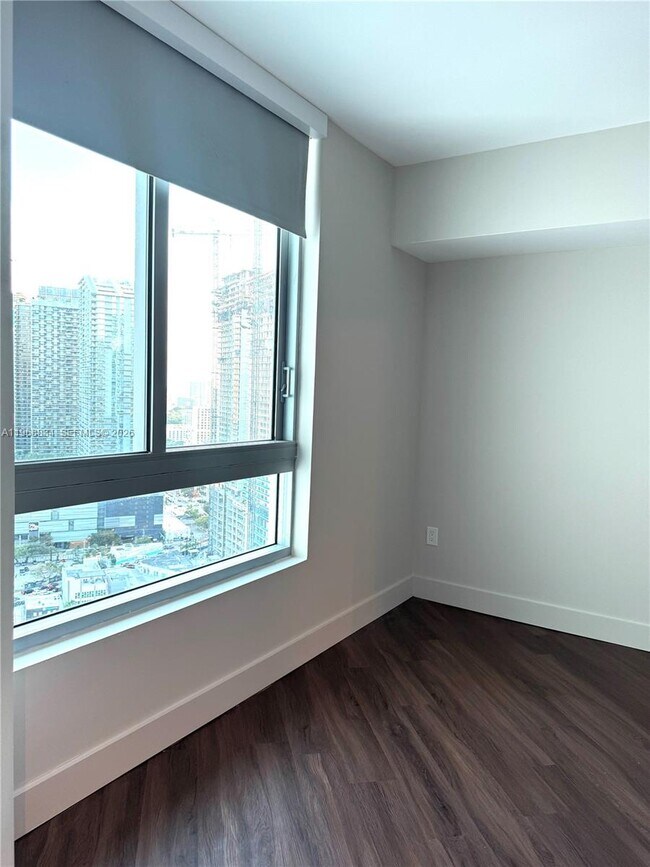 Building Photo - 350 S Miami Ave