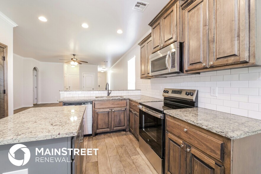 Building Photo - 8345 NW 137th St