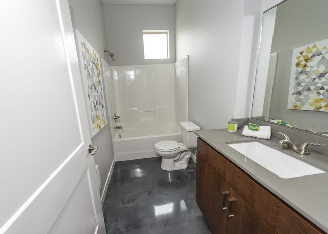 Building Photo - Fenwick Crossing