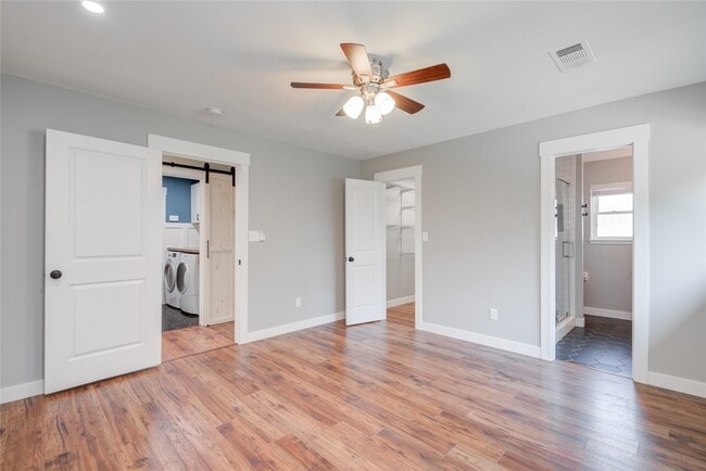 Building Photo - 966 Redway Ln
