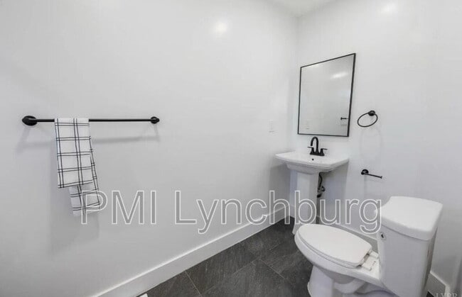 Building Photo - 588 Old Wright Shop Rd