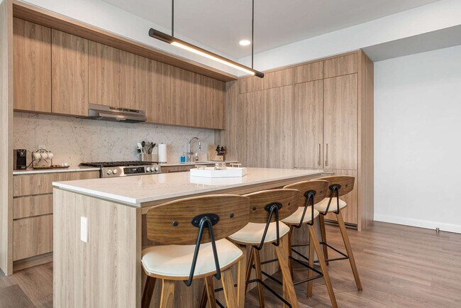 Building Photo - 1000 S Michigan Ave