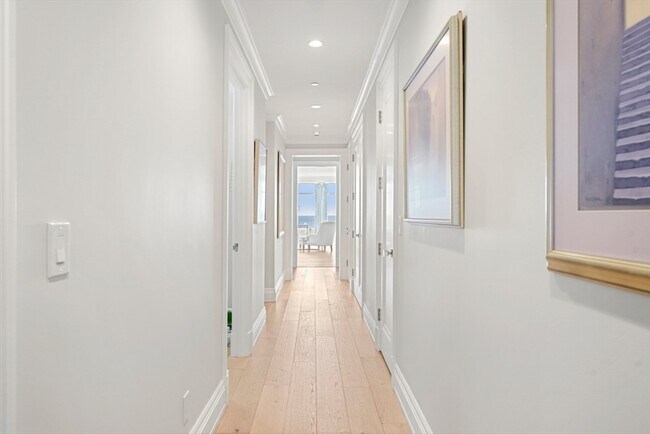 Building Photo - 35 Littles Point Rd