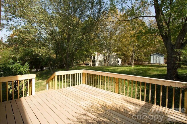 Building Photo - 11722 Carmel Lakes Dr