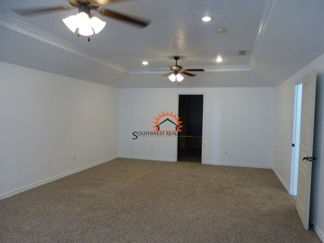 Building Photo - Stunning 4 bedroom 3 bath brick home with 5 car garage!