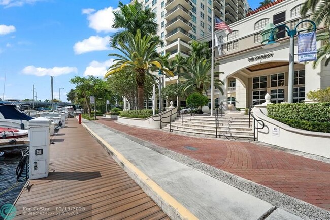 Building Photo - 610 W Las Olas Blvd