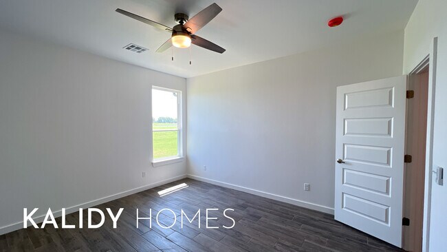 Building Photo - 20456 Antler Farms Dr