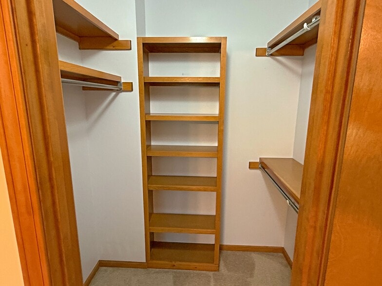 Building Photo - 2716 Larkspur Ct