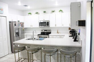 Building Photo - 315 NE 208th Terrace