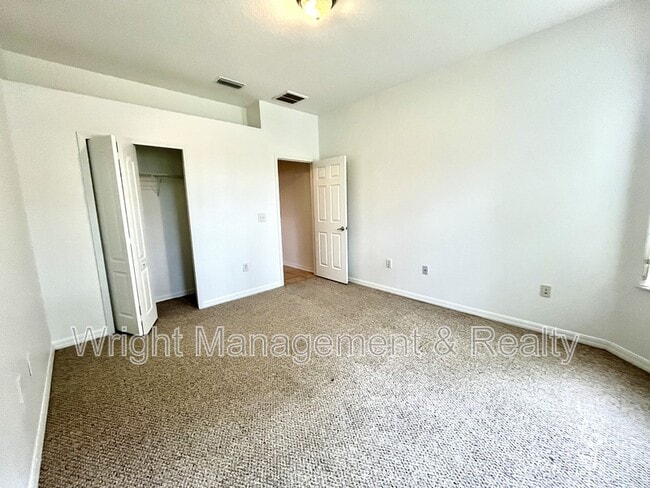 Building Photo - 15902 Cedar Elm Terrace