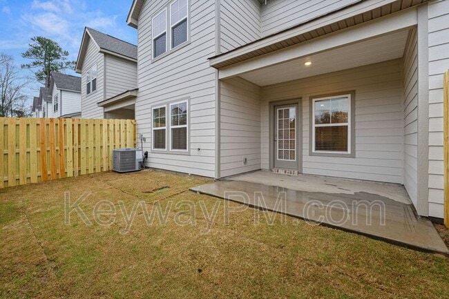 Building Photo - 563 Yuma Ln