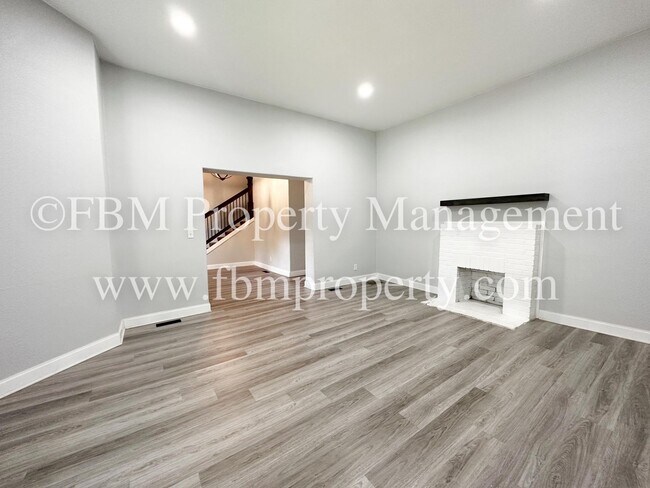 Building Photo - 518 N 26th St