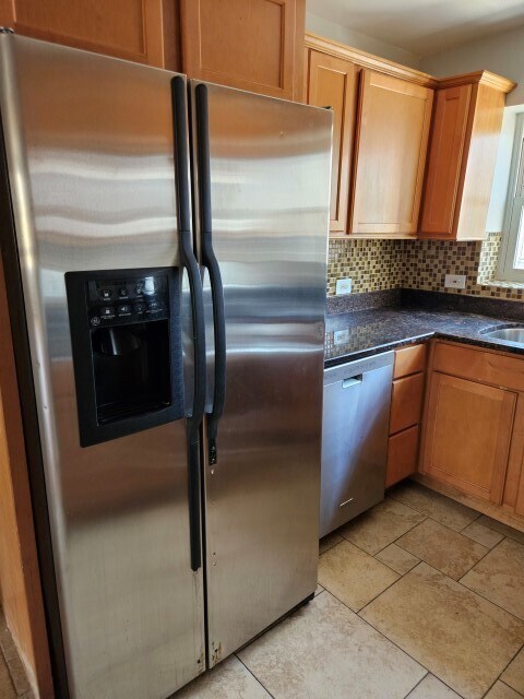 Building Photo - 6104 N Damen Ave