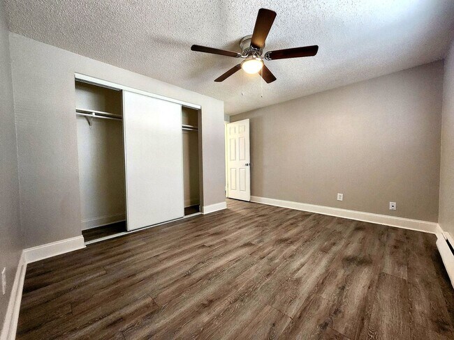 Building Photo - 7145 Alegre Cir