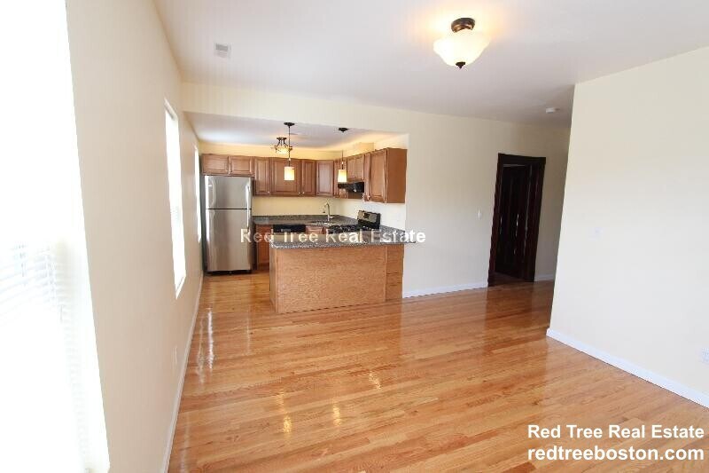 Building Photo - 5 Smythe St