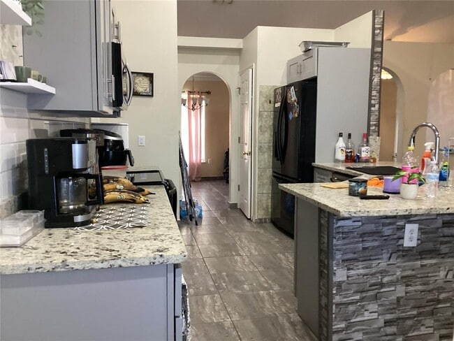 Building Photo - 134 Inconnu Ct