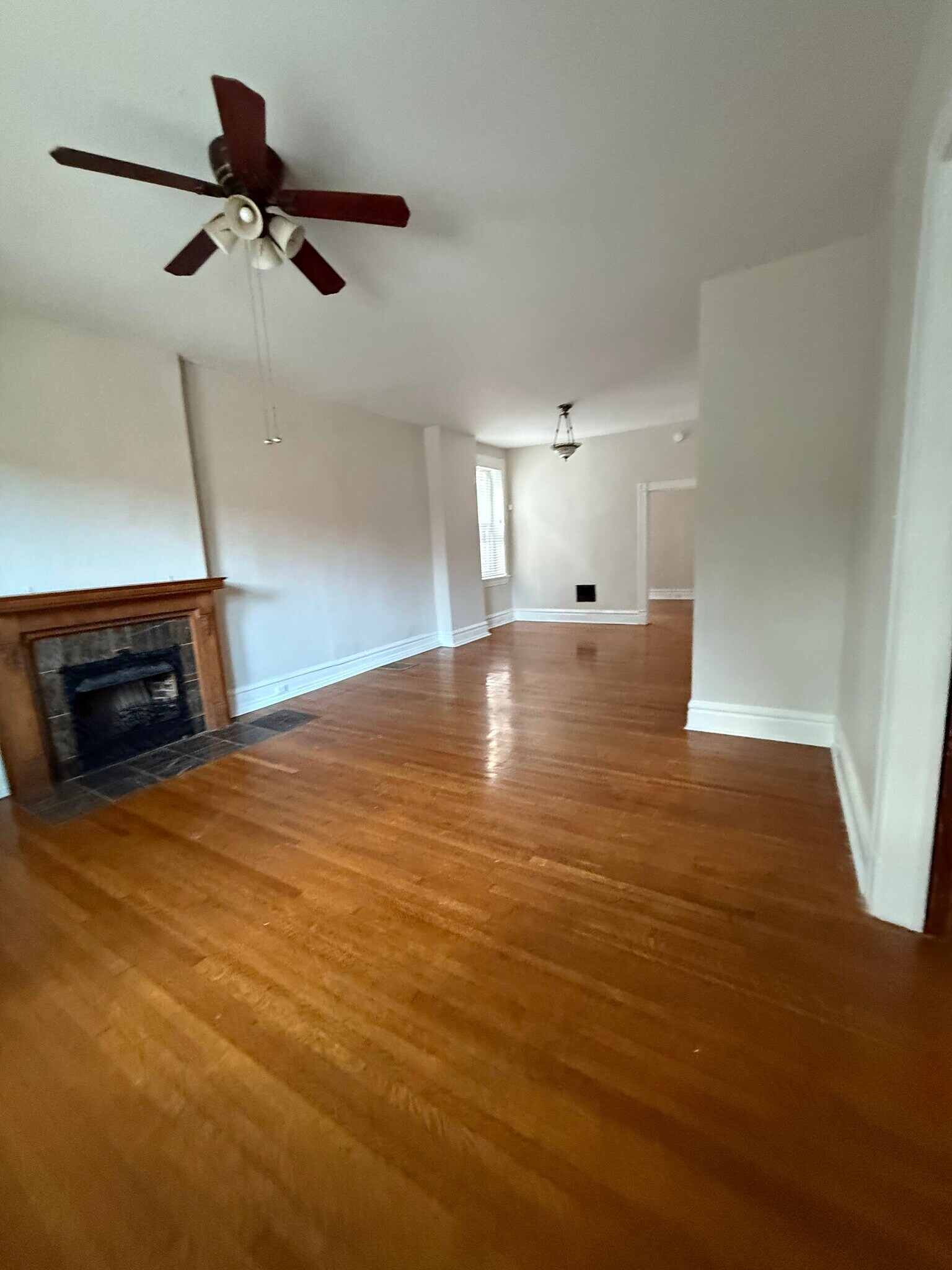 Living / Dining - 2707 Ann Ave
