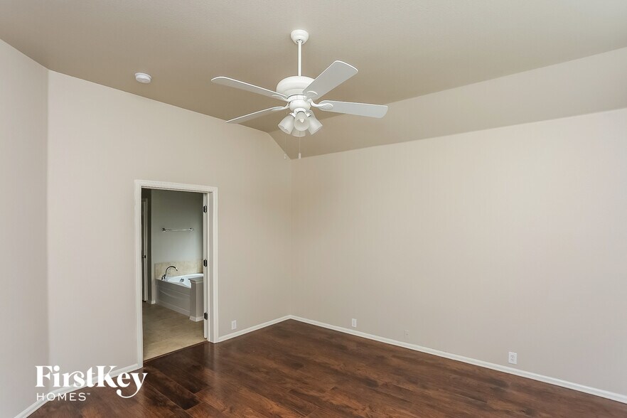 Building Photo - 2744 Cedar Ridge Ln