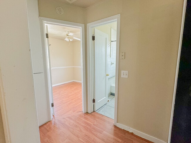 Building Photo - 1730 W Center St