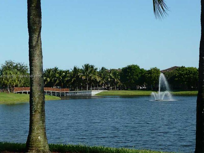 Building Photo - 2494 Centergate Dr