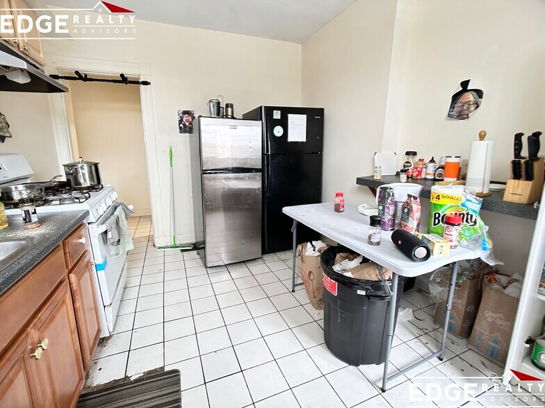 Building Photo - 9 Wadsworth St