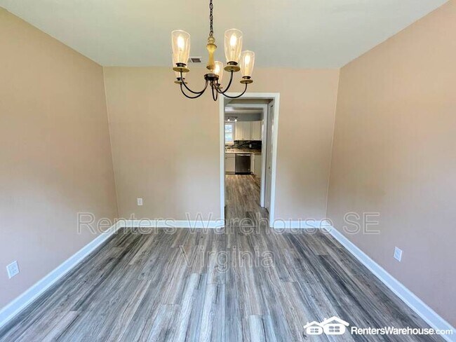 Building Photo - 5736 Avalon Woods Dr