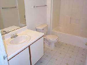 Building Photo - 13646 Cascade Dr