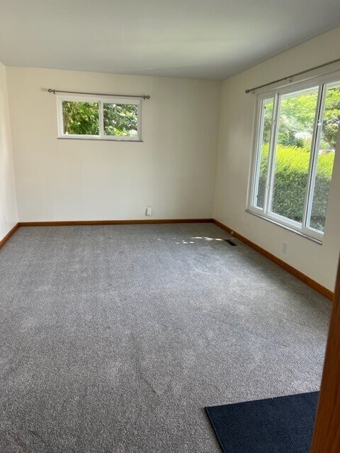 Building Photo - 308 40th St