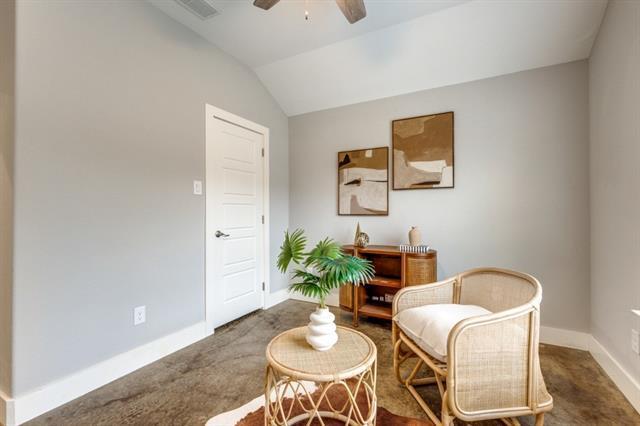 Building Photo - 2205 N Hickory St