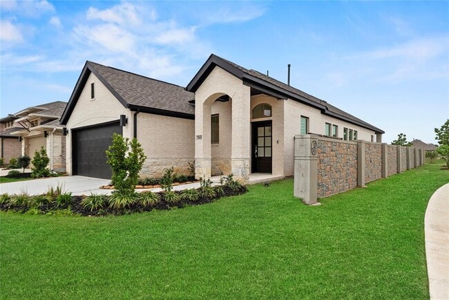 Building Photo - 29411 Mesquite Oaks Dr