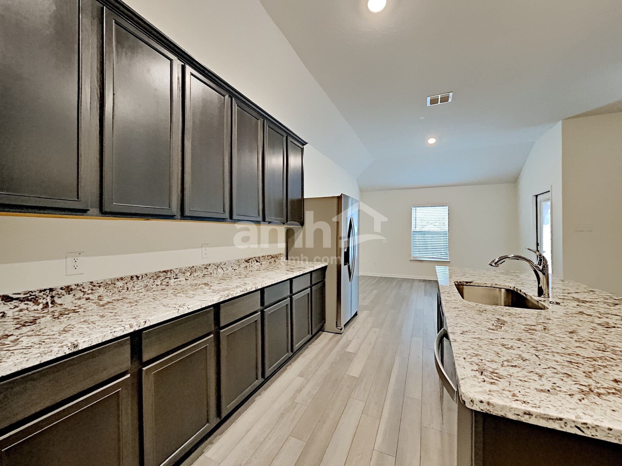 Building Photo - 7933 Cactus Plum Dr