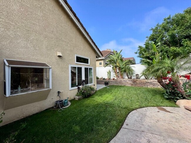Building Photo - 5 bedroom South Temecula home with a Pool ...
