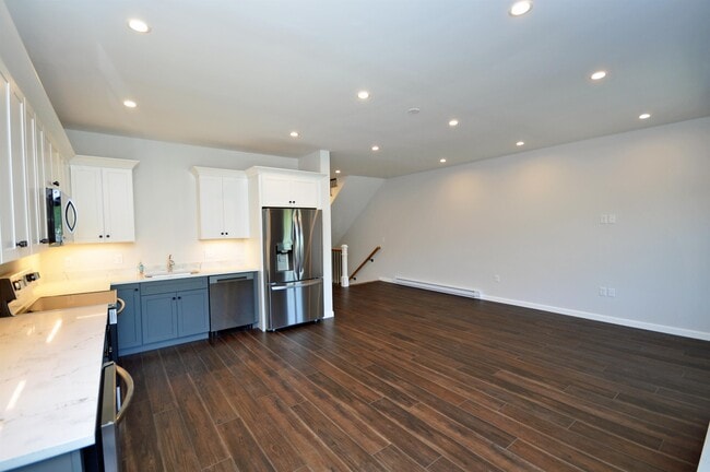Building Photo - 40 Beech St