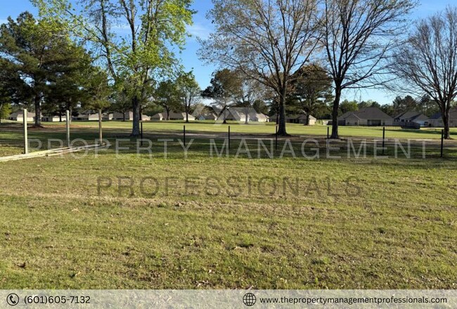 Building Photo - 563 Patrick Farms Dr