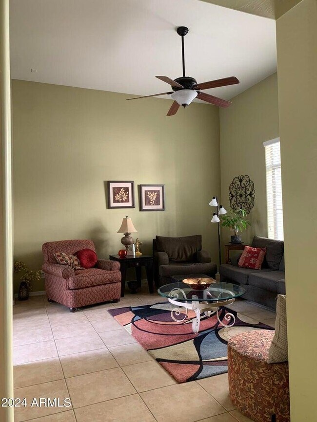 Building Photo - 1940 W Faria Ln